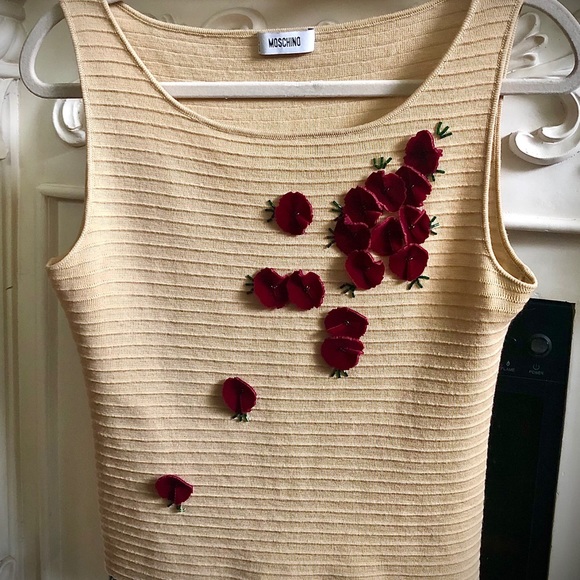 Vintage ⭐️🐻 MOSCHINO 🐻⭐️ Virgin Wool Velvet 3D Flower Tank Top Shirt ITALY❣️ - Picture 7 of 14